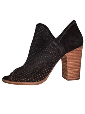 Lucky Brand Lively Pierced Suede Peep Toe Heeled Bootie Black SZ 9.5W